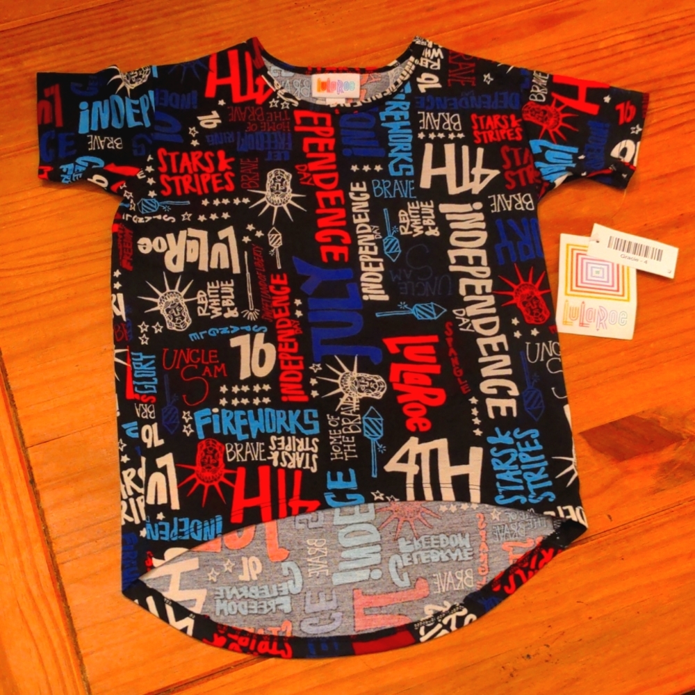 🌺NWT  LuLaRoe Gracie Style Red, White, and Blue Patriotic Print Tee, Size 4